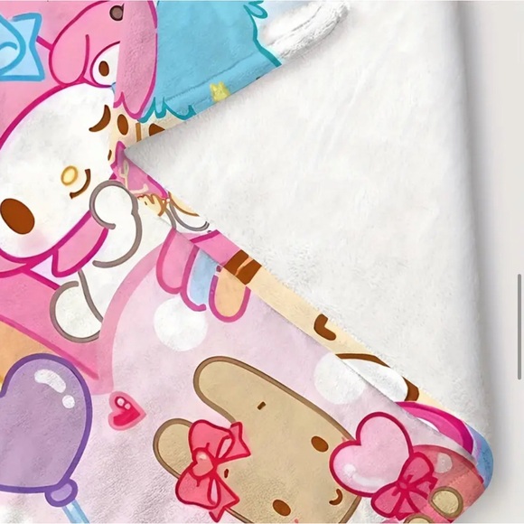 Sanrio Hello Kitty and Friends Rainbow Throw Blanket - Picture 4 of 5